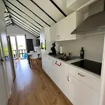 Met Prachtig Polderzicht 1st Floor 아파트 데한